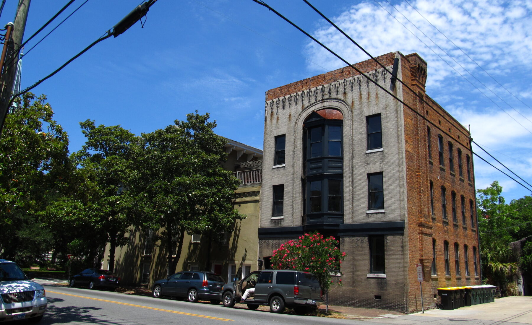 Telfair Square